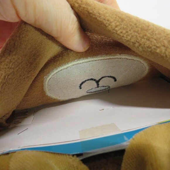 Baby Brown Dog Puppy hat and shoes embroidered features - Picture 3 of 4